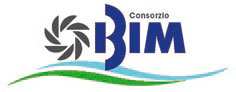 Il Consorzio Bim bandisce un concorso per complessive 250 Borse di Studio sotto forma di contributo da assegnare agli studenti che hanno frequentato le classi seconda, terza, quarta e quinta delle scuole secondarie di secondo grado, che a conclusione dell’anno scolastico 2022/2023 hanno ottenuto la media pari o superiore a 7,50/10 (pari o superiore a 86/100 per gli istituti professionali) o hanno riportato la votazione pari o superiore a 86/100 agli esami di maturità.